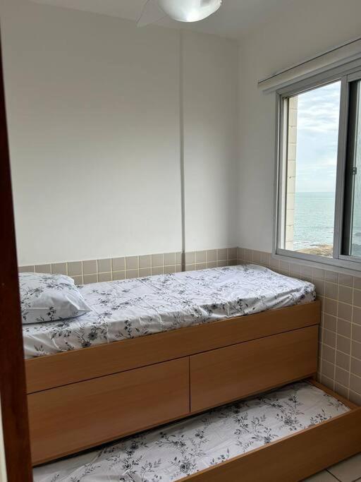 Apartamento De 3 Quartos Na Praia Da Fonte グアラパリー エクステリア 写真