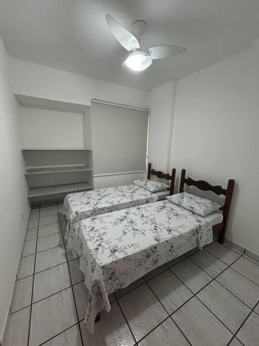 Apartamento De 3 Quartos Na Praia Da Fonte グアラパリー エクステリア 写真
